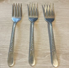3 WM Rogers Mfg. Co. Original Rogers Pricilla Lady Ann Salad Forks
