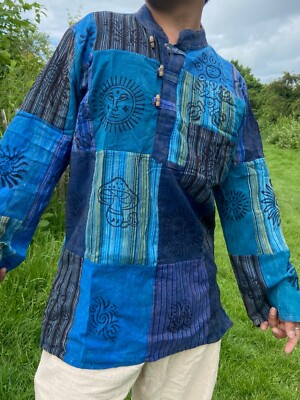 Handgefertigtes buntes Baumwoll Patchwork übergefärbtes Stonewash Festival Shirt