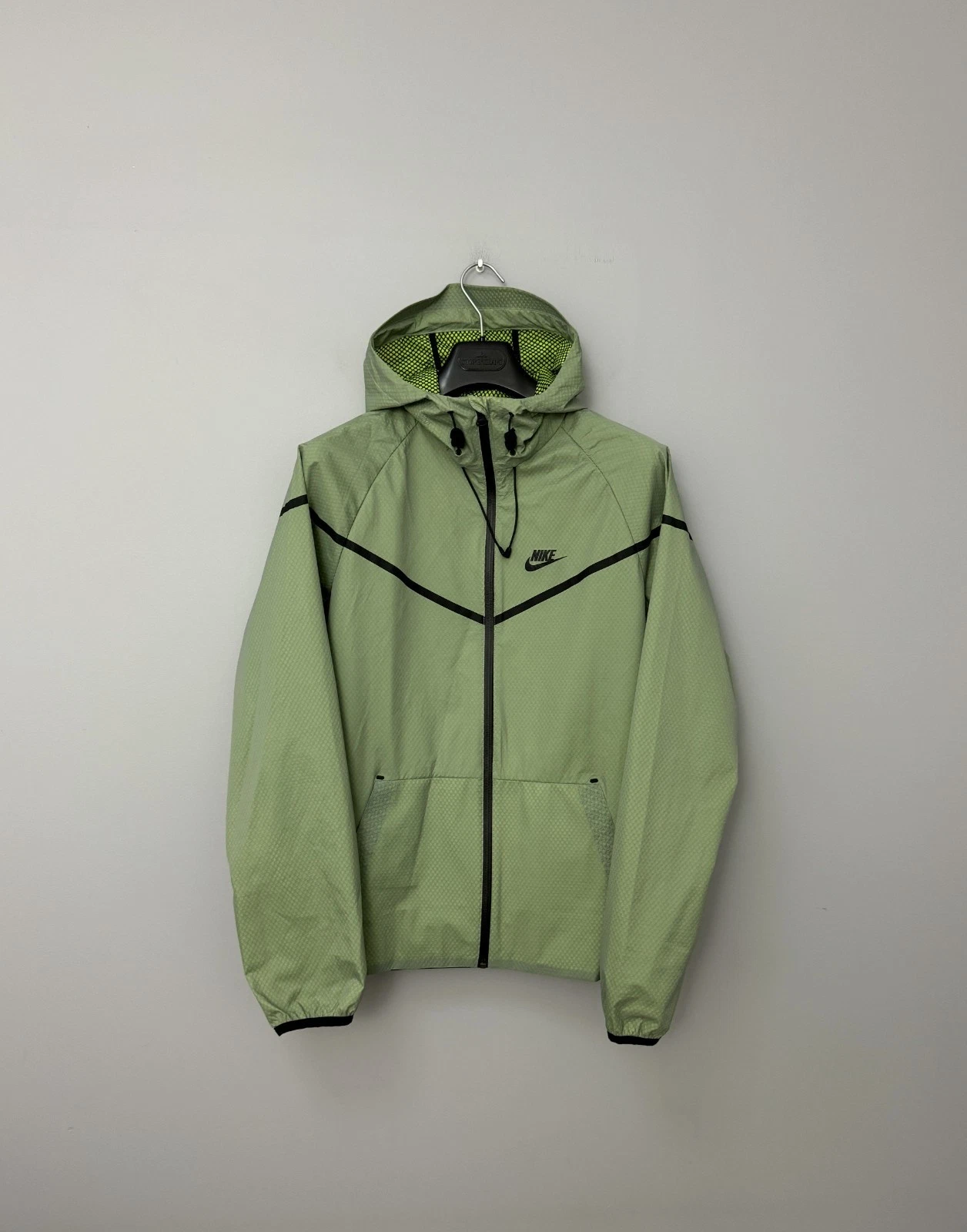 Men's Nike Sportswear Tech Windrunner Jacket Hooded Windbreaker SIze S Khaki