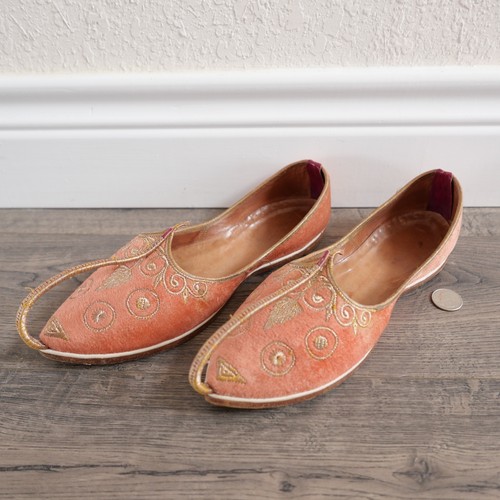 Vintage India Pakistan Punjab Gold Embroidered Jutti Curl Toe Shoes Size 16