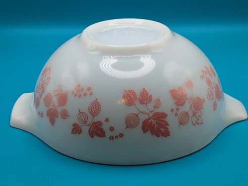Vintage Pyrex 443 Cinderella Mixing Bowl 2.5 Qt Gooseberry White Pink