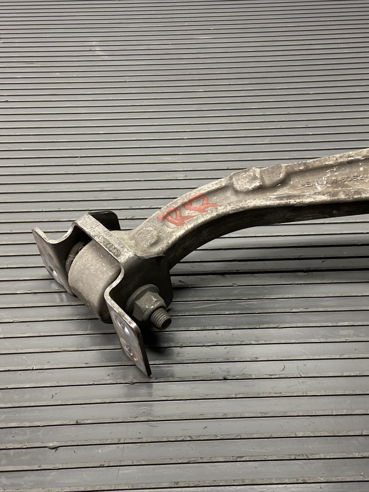 2010-2015 Audi R8 Rear Right Upper Control Arm Link 70k Miles OEM 420505324D