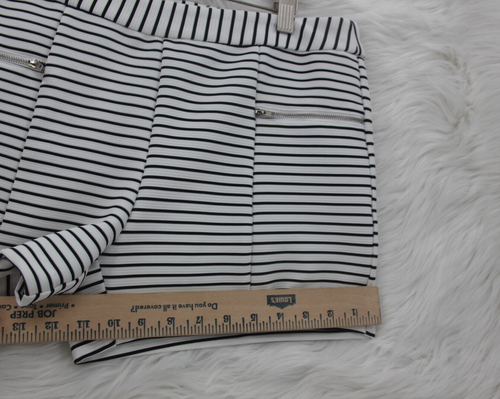 Ci sono Shorts Women's Sz L Black White Stripe Short Zipper Back Zip #1504 - Picture 5 of 15