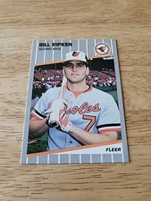 1989 Fleer #616E Bill Ripken DP/Black box covering/bat knob