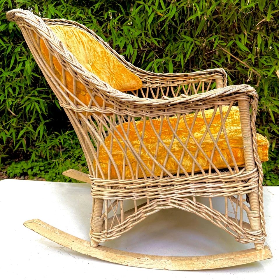 BALANCÍN DE MIMBRE BAR HARBOR - ADULTO - c. 1920 - BLANCO / AMARILLO MANTEQUILLA - VINTAGE Foto 2 de 4