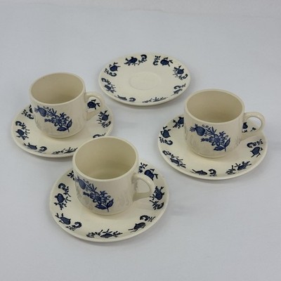 Set Von 4 Vintage SCIO Blaue Zwiebel Untertassen Und 3 Tassen
