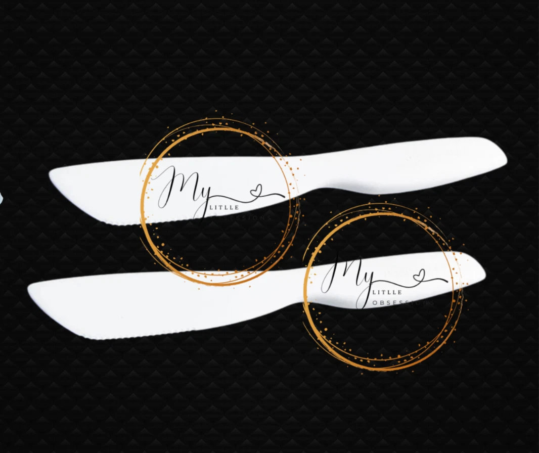 Tupperware - Sandwich Spreader - Serrated Edge Knife - Set of 2, White - NEW