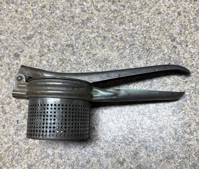 Vintage 1950 s Rice/ Potatoes Masher/ Press. Vintage Green Handle