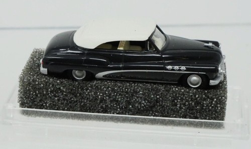 Praline 84703 escala HO Revell negro con crema Buick Cabrio techo rígido plástico | Zustand: New