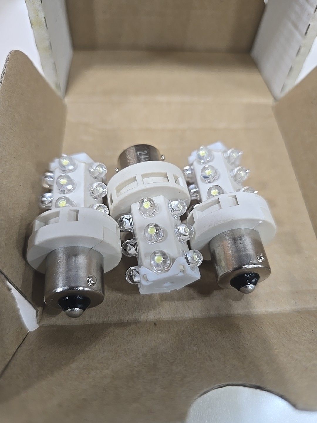 3 Pcs New three color tower light LED bulb white 24V TEND Free Shipping 