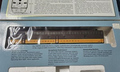 HO Proto 2000 Illinois Central E8/9 Powered Diesel Locomotive IC #4022