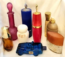 ECLECTIC LOT OF 10 VINTAGE PERFUME BOTTLES, 1 CAR AND 1 "GENIE" SHAPED BOTTLE