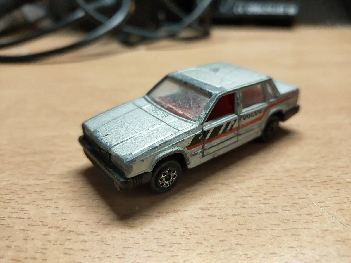 majorette volvo 760 GLE n 230