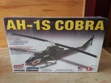 Lindberg Bell AH-1S "Cobra"  Helicopter 71143 1/48 Model Kit New Sealed