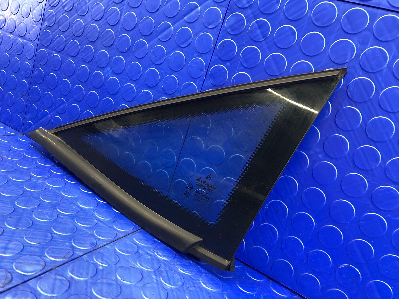 LAMBORGHINI GALLARDO OEM FRONT LEFT VENT GLASS WINDOW PANE 43R000469