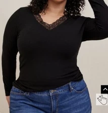 TORRID LONG SLEEVE TOP V NECK LACE TRIM KNIT  TOP SHIRT 5 5X 5XL 28 NEW