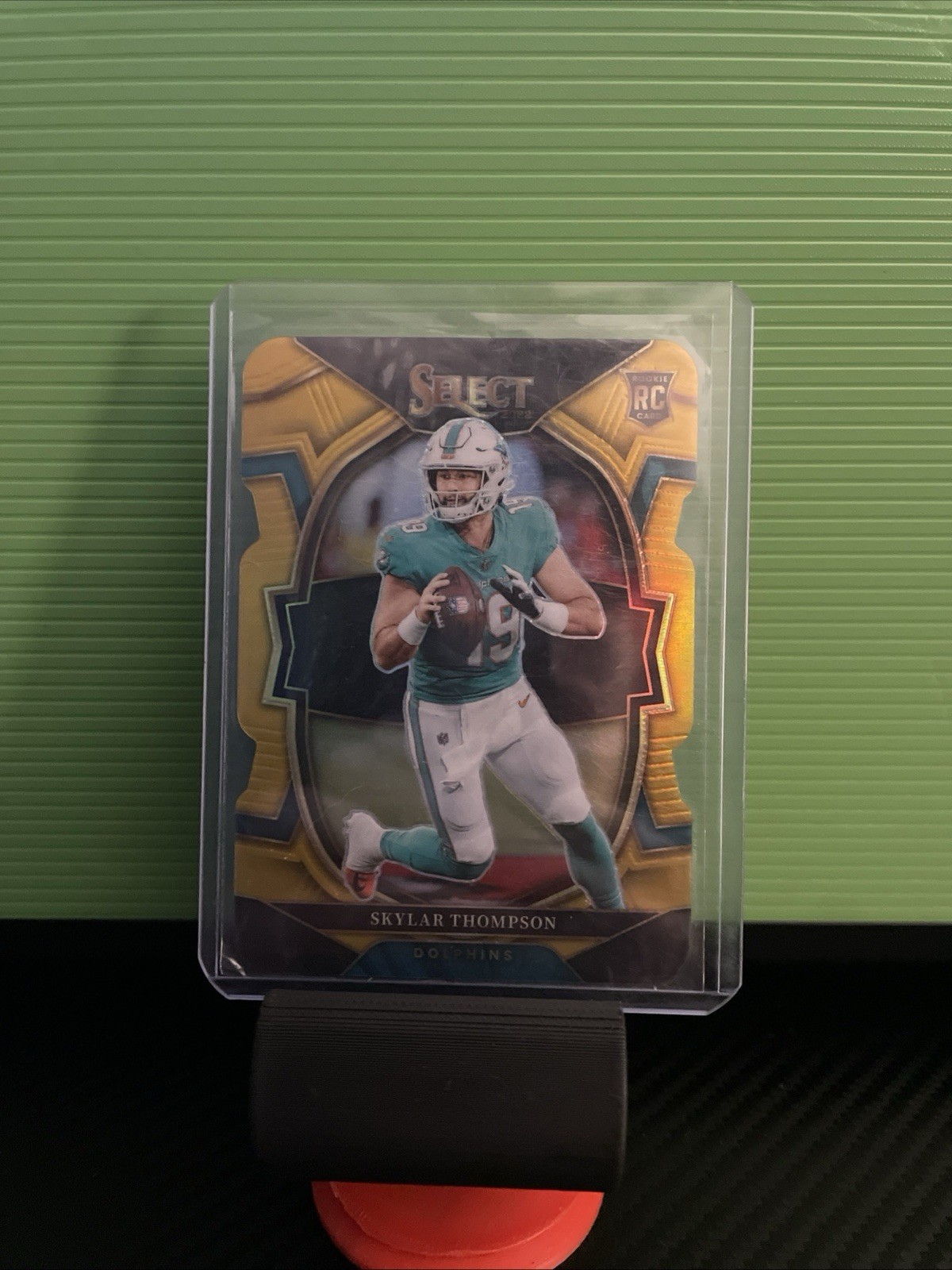 2022 Panini Select Concourse Skylar Thompson #96 Gold Prizm Die-Cut /10 (RC)