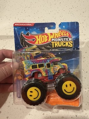 Hot Wheels Monster Trucks Wreckreational Psychedelic 1/64 Truck New in Package