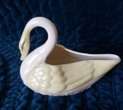 Belleek Mini Swan Ivory Ring Trinket Dish Cake Topper Vintage Green Mark 1965-80