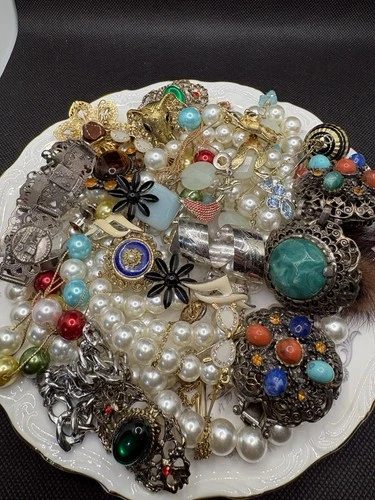 Vintage to Modern Costume Jewelry Lot - 1.1 lbs