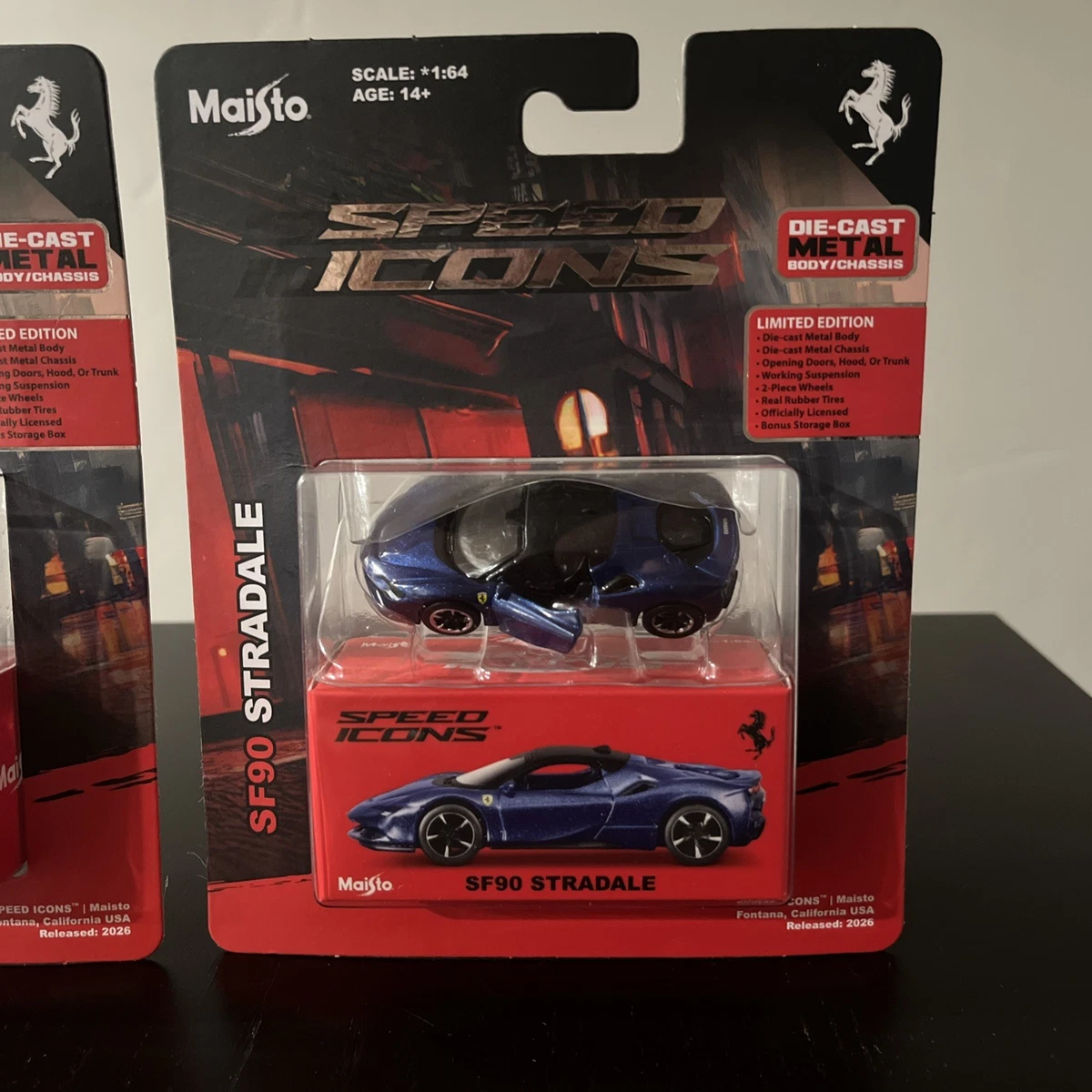 Maisto 🔥White & Blue Rare🔥 Speed Icons Ferrari SF90 Stradale Lot of 2