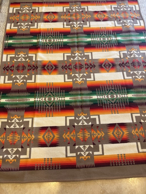 Pendleton Wool Blanket - Chief Joseph Large Comfortable Stylish Beaver State OR