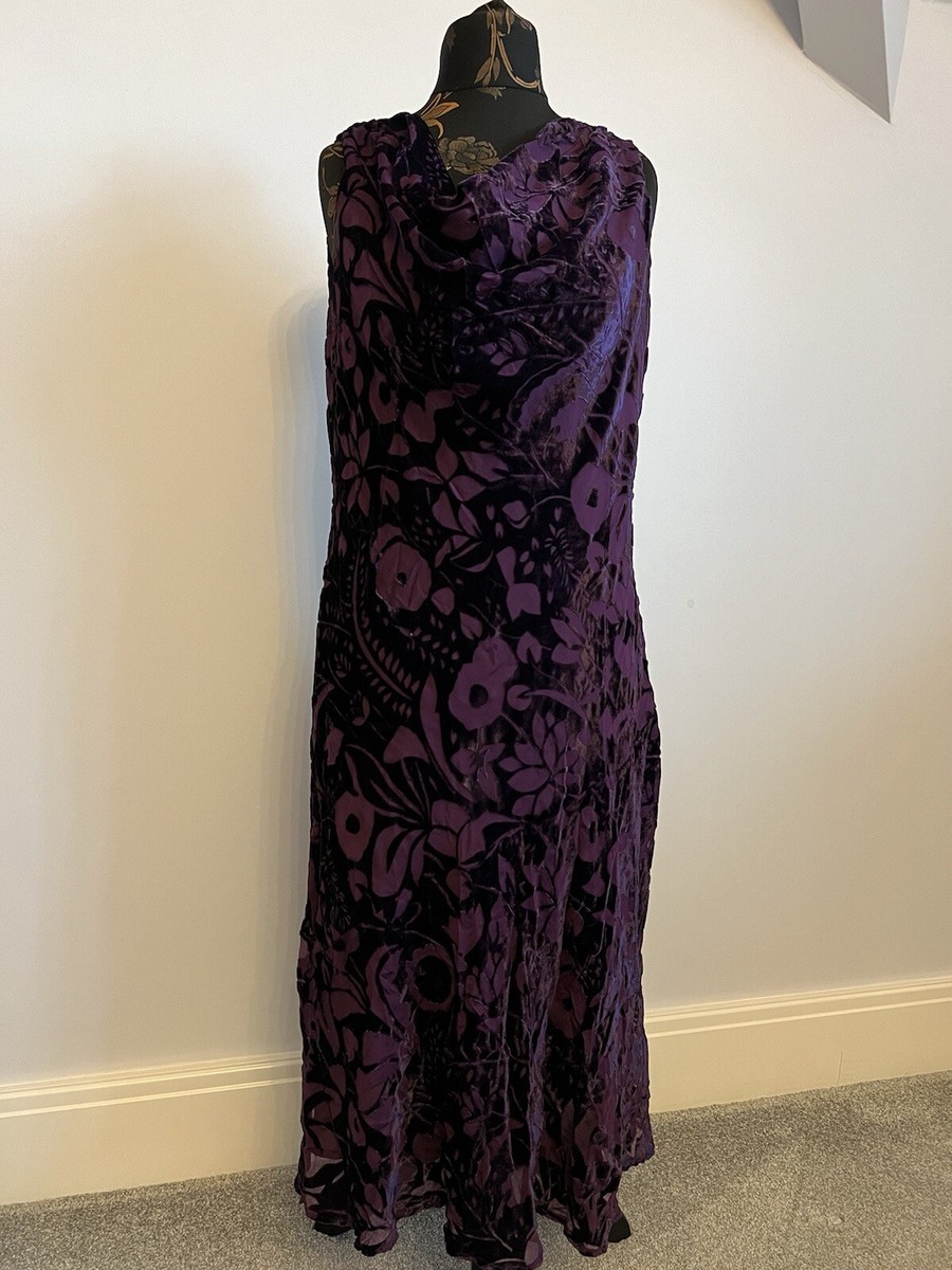 open lace back dress RICHARD TYLER Size 10 Purple Silk Taffeta Gathered Rosette Gown  Sui  Generis Designer Consignment