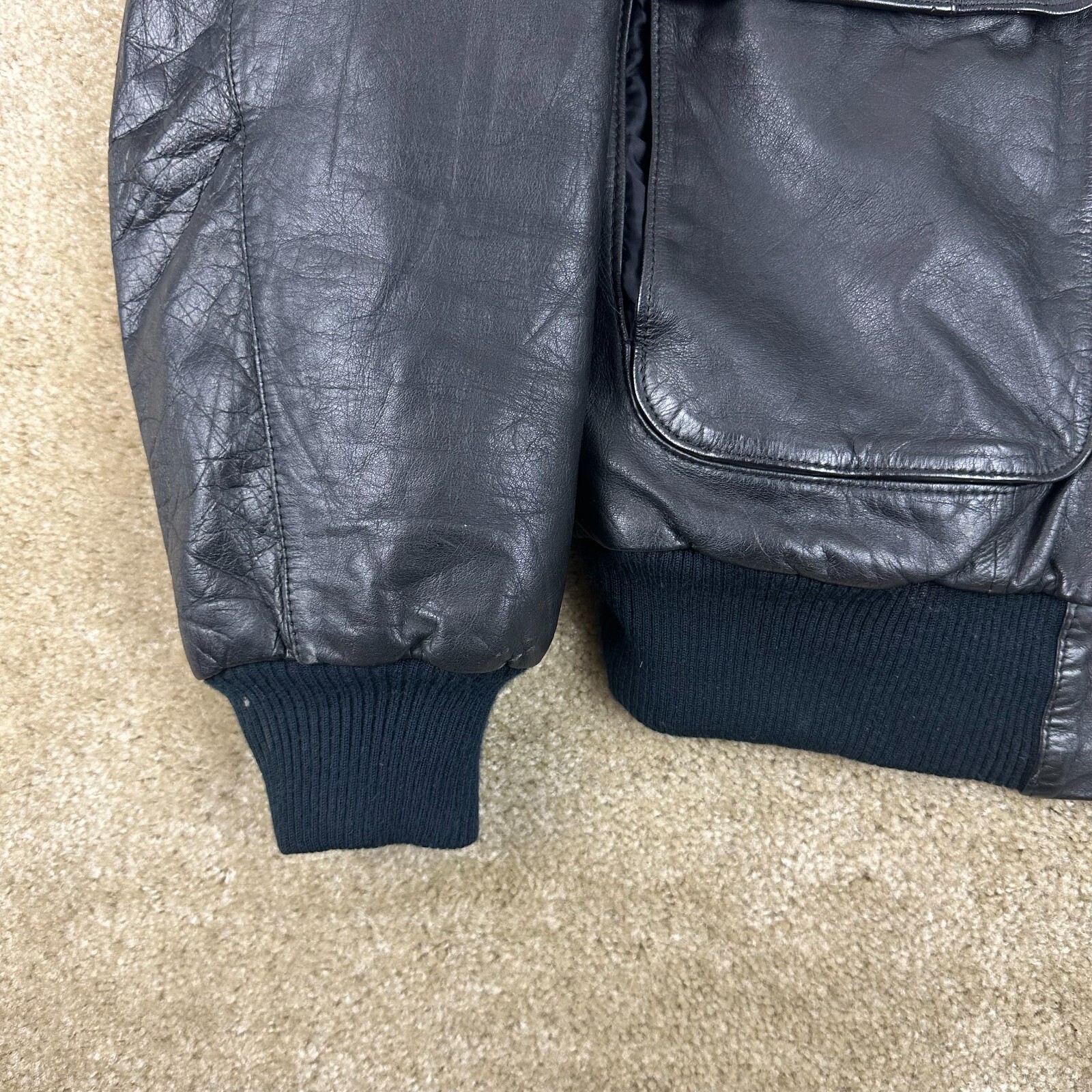 Guy Laroche Paris Mens Bomber Jacket L Leather Zip Up snap Black