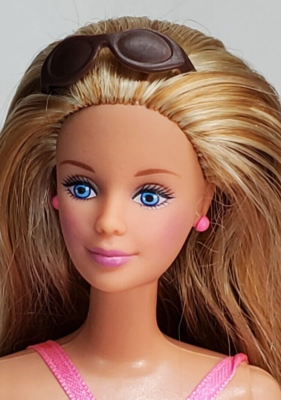 1999 Mattel FLORIDA VACATION BARBIE Doll #20535 w PINK Swimsuit