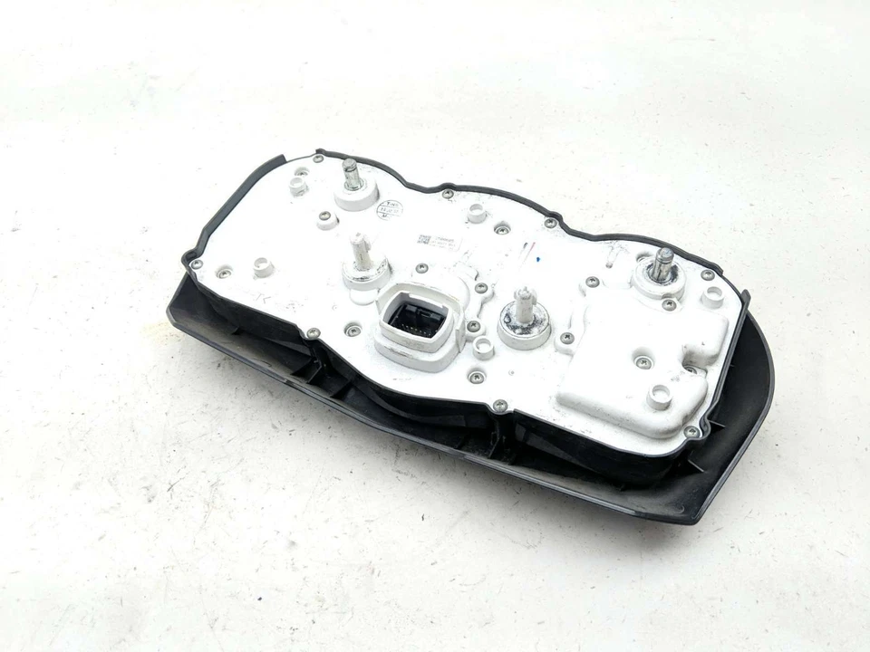 08 Triumph Sprint ST 1050 仪器仪表转速表 2500605 N — 第 3/4 张图片