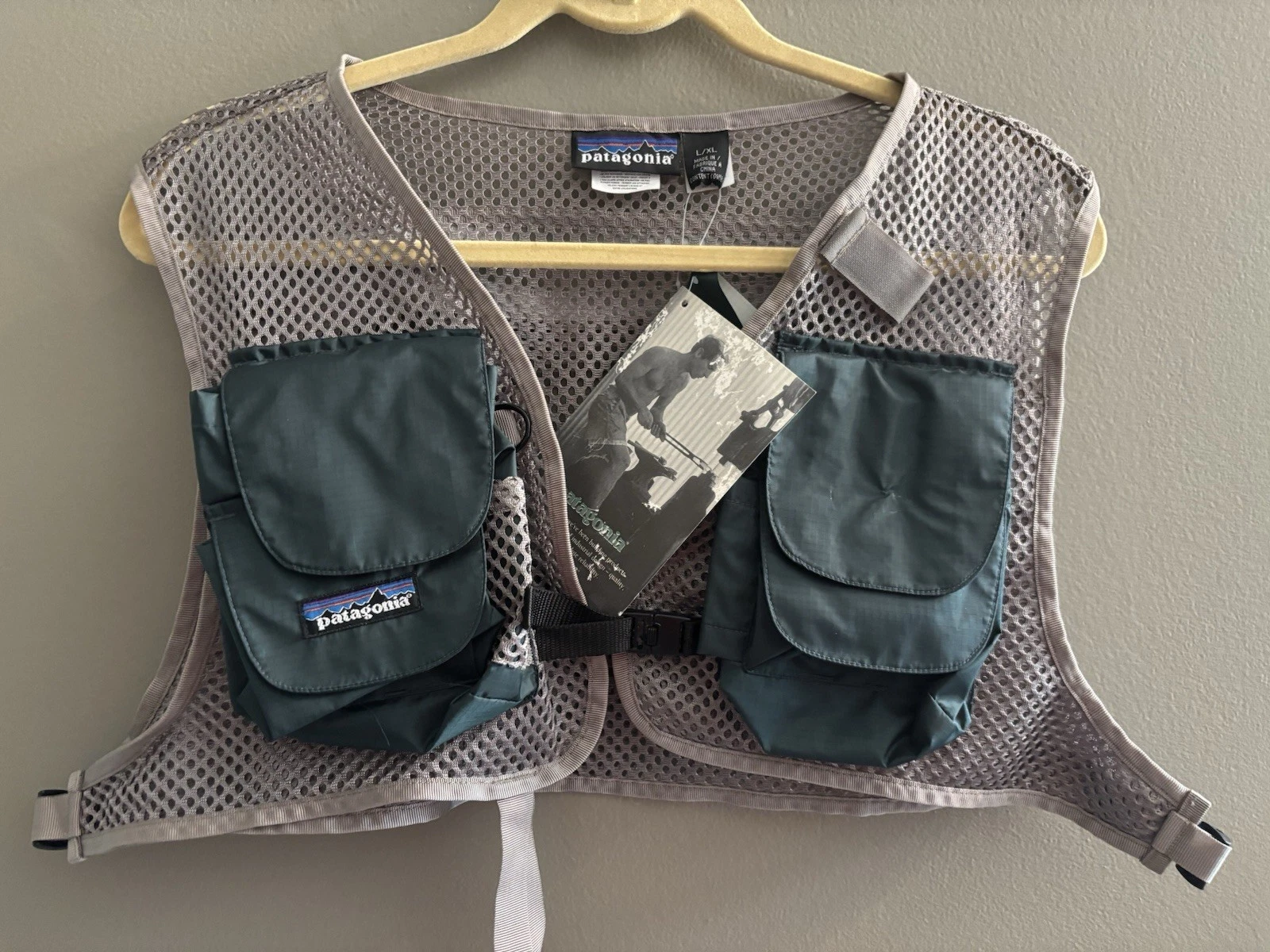 Vintage NOS Patagonia Fly Fishing Vest Mens L XL Minimalist Mesh Tags New Old
Opens in a new window