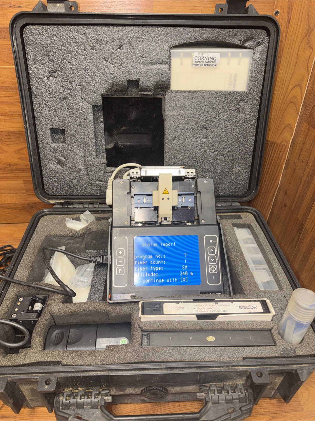 Siecor Corning MiniMASS C752 Fusion Splicer w/ Extras Works Manual Case