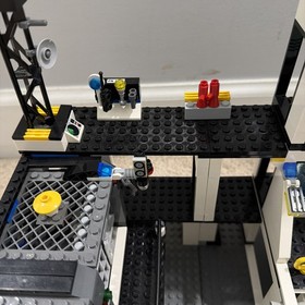 LEGO City: Police Headquarters (7744) 99% Complete - Missing Some Stickers READ