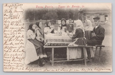 Types de Russie Russia Family Drinking Tea at Outside Table c1900 Postcard