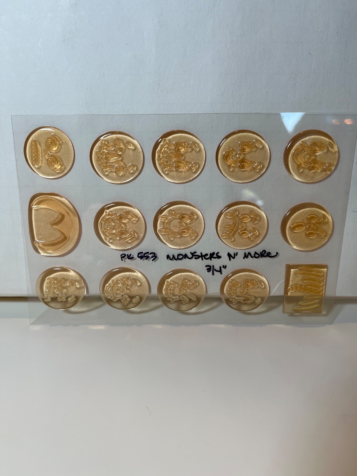 Estampillas Peachy Keen monstruos “n” más caras PK-461 3/4” artesanía nuevas raras