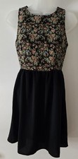 Forever 21 Fit And Flare Dress Sz Small Tapestry Like Bodice Knee Length 