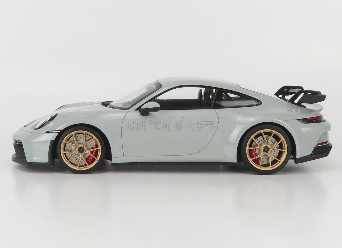 MINICHAMPS 2021 Porsche 911 992 GT3 Coupe Chalk Gold Wheels MINICHAMPS 2021 Porsche 911 992 GT3 Coupe Chalk Gold Wheels