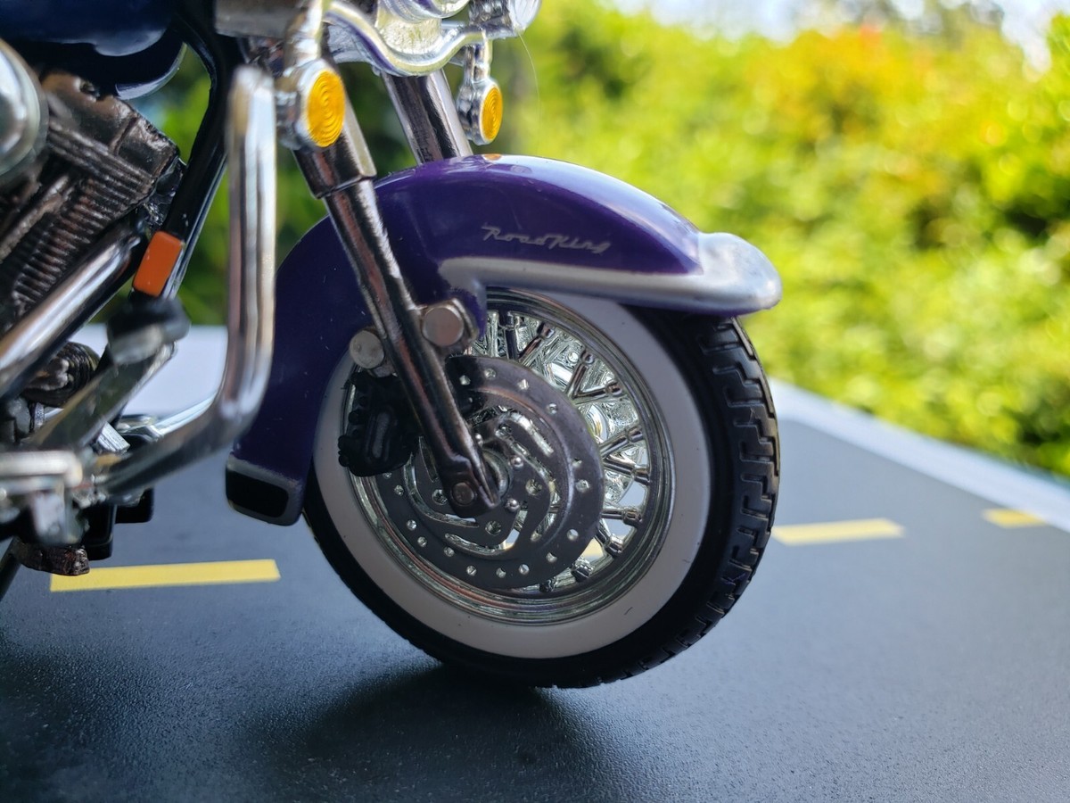 1/18 Diecast 2003 Harley Davidson Road King By Ertl In Purple | eBay