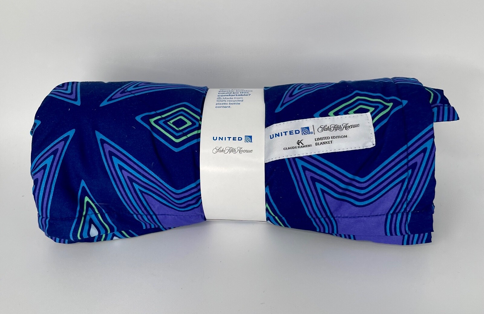 United Airlines Polaris Business First Blanket Saks Fifth Avenue CLAUDE