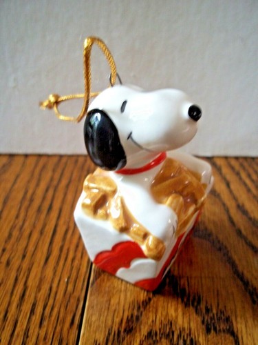 Vintage Snoopy Ornament Collectible French Fries 2" With FRIES Decal - Picture 3 of 6