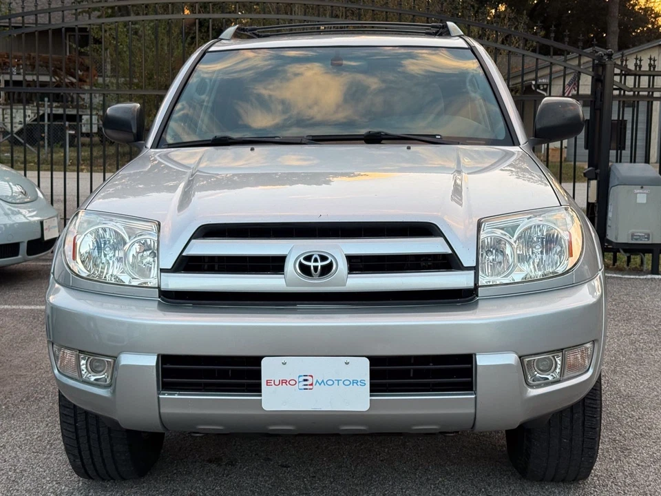 2004 Toyota 4Runner SR5 - Image 2 of 4