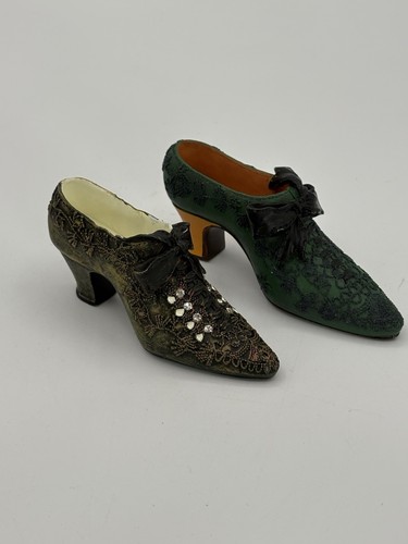 Vintage 1999 My Treasure Victorian Resin Shoe Figurines - Picture 2 of 6