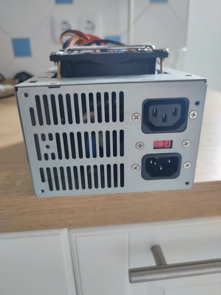 PC Netzteil ASTEC AA21850 145W - Bild 3 von 4