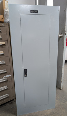   GE 100 AMP MAIN BREAKER PANELBOARD 208Y/120 VAC 3Ø 4W AQU3422RCX