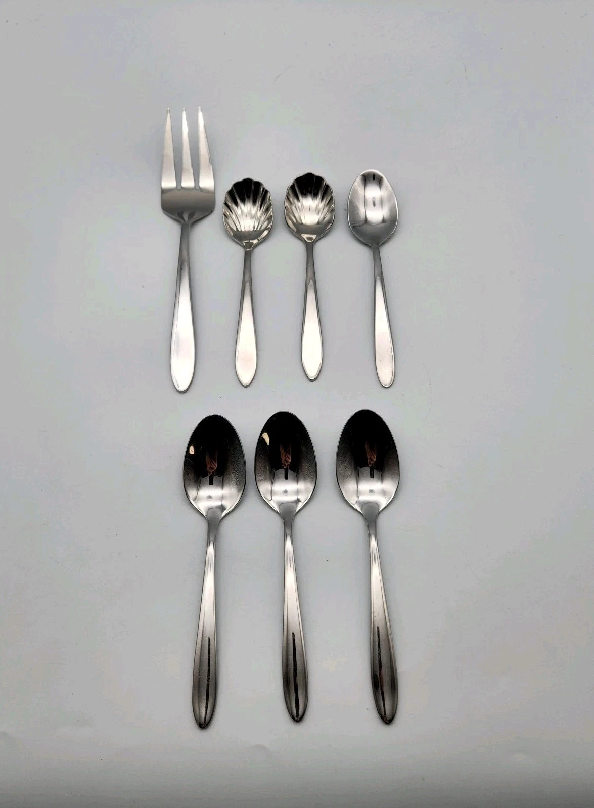 Oneida Jennifer Mixed Lot Of 7 Pieces Stainless Flatware Spoon Fork Sugar
Opens in a new window or t