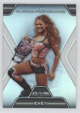 2010 Topps Platinum WWE Platinum Performance Eve Torres #PP-24 9aj