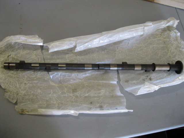 Ferrari 246 Dino, 365 Daytona RH Camshaft (intake) part # 9161415