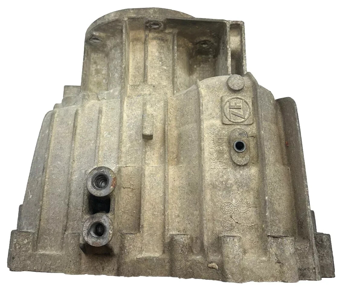 ZF S6-650 Transmission Tail Housing 1999 2002 Ford 7.3L 4x4 F250