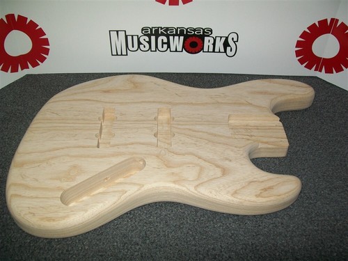 NEW - WD Fender Licensed Body For Jazz Bass, Swamp Ash, UNFINISHED - #JBU ASH - Afbeelding 1 van 2