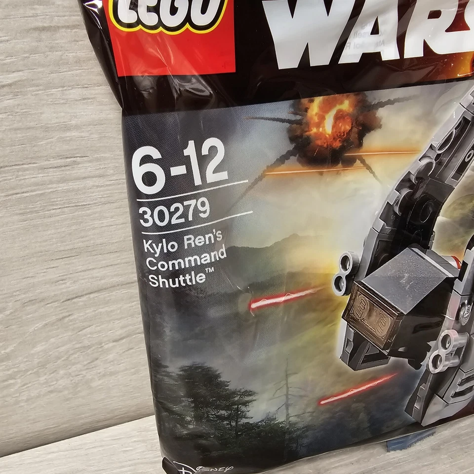 Disney LEGO Star Wars Polybag 30279 Kylo Ren's Command Shuttle New Sealed 2016 - Image 2 of 3